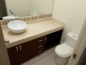 VENTA Flat de 3 dormitorios, linda vista a Jr. Paseo del Bosque en San Borja