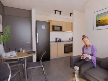Depto 2 dormitorio y 1 baño en La Cisterna