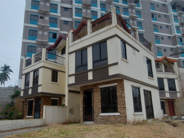 3BR HOUSE AND LOT FOR SALE IN TAGAYTAY FONTAINE VILLAS, ALFONSO CAVITE