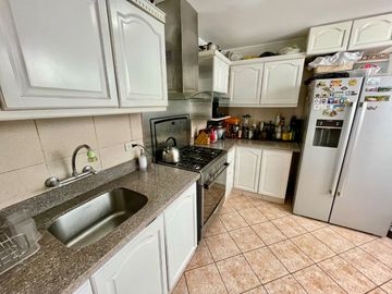 VENTA DEPARTAMENTO DUPLEX LA MOLINA CERCA A COLEGIOS Y UNIVERSIDADES