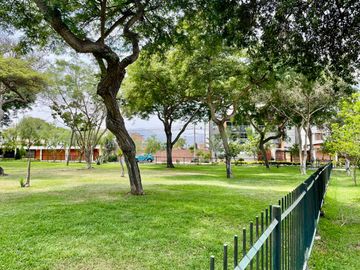 VENTA DEPARTAMENTO DUPLEX LA MOLINA CERCA A COLEGIOS Y UNIVERSIDADES