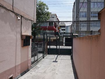 VENDO CASA MARIANA DE JESÚS CERCA AL AGUA POTABLE