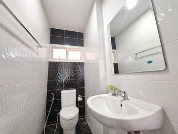 House for sale, beautiful and new, in the Ornsirin 6 project, Chiang Mai