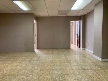 VENTA DE DEPARTAMENTO EN KENNEDY CON USO COMERCIAL