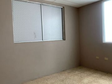 VENTA DE DEPARTAMENTO EN KENNEDY CON USO COMERCIAL