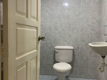 VENTA DE DEPARTAMENTO EN KENNEDY CON USO COMERCIAL