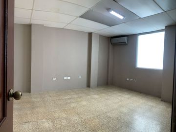 VENTA DE DEPARTAMENTO EN KENNEDY CON USO COMERCIAL