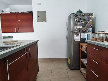 Conocoto casa de venta en conjunto $74.000 dos plantas, parqueadero, patio con pérgola