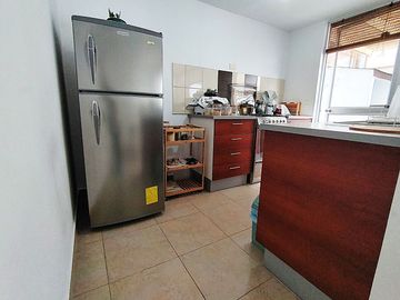 Conocoto casa de venta en conjunto $74.000 dos plantas, parqueadero, patio con pérgola