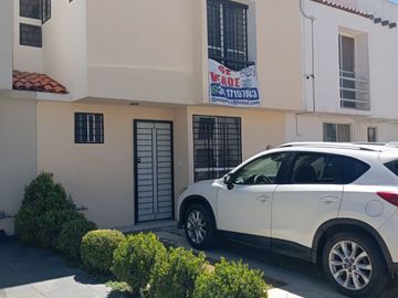 se vende casa en zapopan tesistan