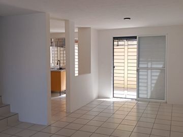 se vende casa en zapopan tesistan