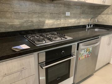 VENDO APARTAMENTO EN EDIFICIO PASEO DEL PARQUE EN EL BARRIO SOTOMAYOR