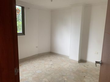 VENDO APARTAMENTO EN EDIFICIO PASEO DEL PARQUE EN EL BARRIO SOTOMAYOR