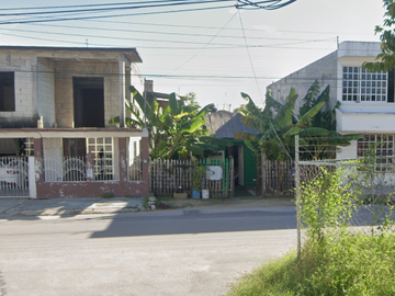 EXCELENTE OPORTUNIDAD!!!  Jardines, Chetumal Q.R.  * NO SE ACEPTAN CREDITOS*