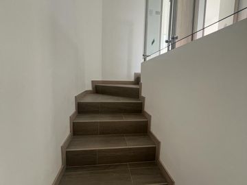 VENTA DE CASA EN CONJUNTO CERRADO EN LA FLORIDA DE 98M2, MANIZALES