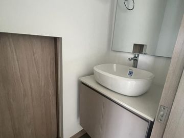 VENTA DE CASA EN CONJUNTO CERRADO EN LA FLORIDA DE 98M2, MANIZALES