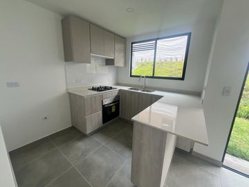 VENTA DE CASA EN CONJUNTO CERRADO EN LA FLORIDA DE 98M2, MANIZALES