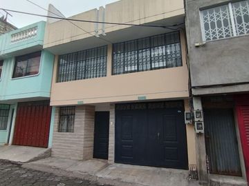 CASA EN VENTA SECTOR CARAPUNGO