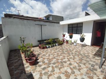CASA EN VENTA SECTOR CARAPUNGO