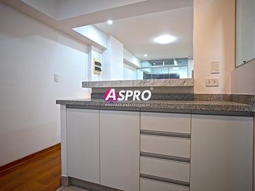 Venta Departamento Duplex en Av San Felipe, Jesus Maria