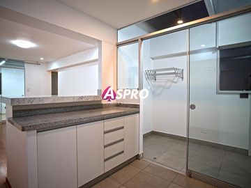 Venta Departamento Duplex en Av San Felipe, Jesus Maria