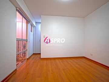Venta Departamento Duplex en Av San Felipe, Jesus Maria