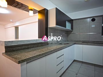 Venta Departamento Duplex en Av San Felipe, Jesus Maria