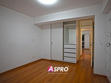 Venta Departamento Duplex en Av San Felipe, Jesus Maria