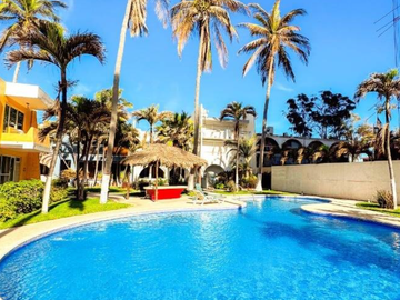 Elegancia y Confort en una Casa de 3 Niveles Cerca de la Playa