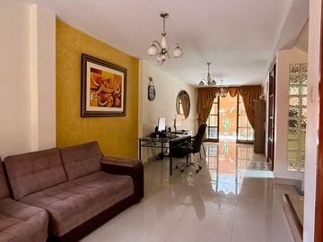 Venta De Casa En Urb San Isidro I Etapa De 3 Pisos (GAPONTE)