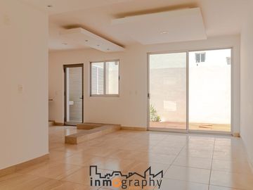 A TRATAR PRECIO OPORTUNIDAD - ZAKIA CASA en Venta