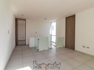 PRECIO A TRATAR - LA VIDA CASA EN VENTA