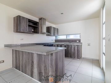 PRECIO A TRATAR - LA VIDA CASA EN VENTA