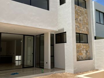 CASA RESIDENCIAL EN PRIVADA MARGARITAS 190 CHOLUL MÉRIDA