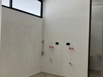 CASA RESIDENCIAL EN PRIVADA MARGARITAS 190 CHOLUL MÉRIDA