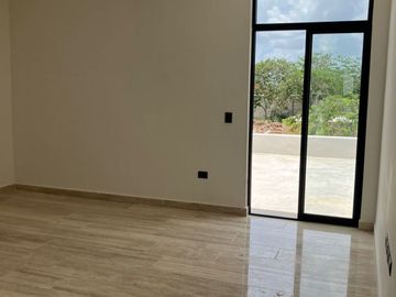 CASA RESIDENCIAL EN PRIVADA MARGARITAS 190 CHOLUL MÉRIDA
