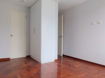 VENTA DE HERMOSO DEPARTAMENTO DE 3 DORMITORIOS