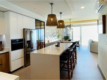 Penthouse Frente al Mar en Venta Torre Sunset View