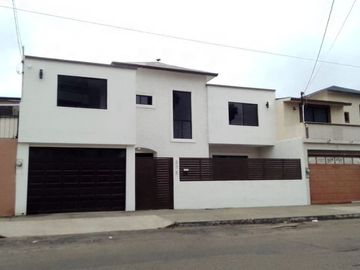 HERMOSA CASA EN VENTA EN SECCION MONUMENTAL PLAYAS DE TIJUANA