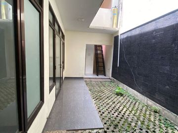 Rumah dijual di Elang Bintaro Jaya Sektor 9