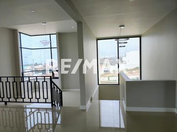 CASA EN VENTA EN  RESIDENCIAL SUEÑOS DEL MAR (PLAYAS DE TIJUANA - ROSARITO)