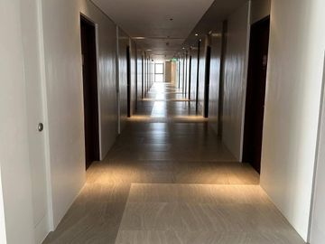 🌊 FOR SALE: 1-Bedroom Corner Unit in Tambuli Seaside Living, Mactan Island, Lapulapu City, Cebu, Philippines