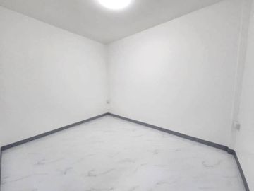 Second-hand townhouse for sale, newly renovated, Chitaree Village, Sahapat Group, Sriracha