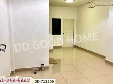 DD-713509 Townhouse, Golden Village, Laem Chabang, Chonburi, near the municipal park