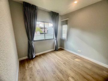 Single House for Sale: Perfect Place Rama 9 - Krungthep Kreetha (68 sq. wah)