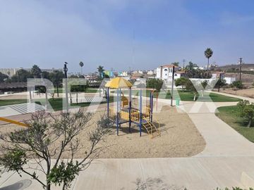 CASA EN VENTA EN  RESIDENCIAL SUEÑOS DEL MAR (PLAYAS DE TIJUANA - ROSARITO)