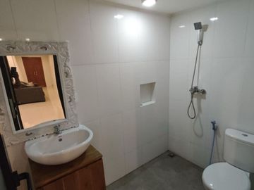 Villa for Rent in Babakan – Comfortable & Strategic Location!