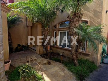 CASA EN VENTA EN PLAYAS DE TIJUANA (COSTA AZUL)