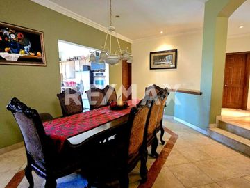 CASA EN VENTA EN PLAYAS DE TIJUANA (COSTA AZUL)