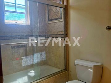 CASA EN VENTA EN PLAYAS DE TIJUANA (COSTA AZUL)